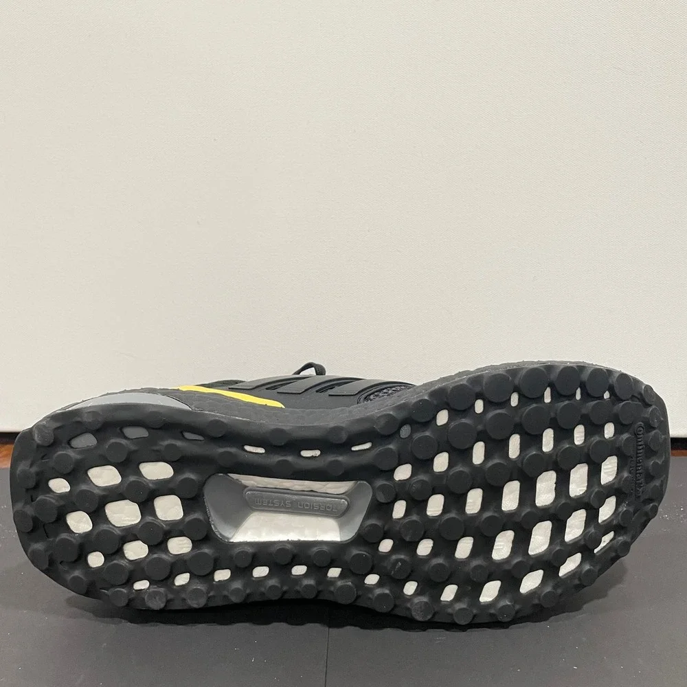 Adidas Ultraboost 1.0 Core Black Spark Yellow Mens Running Shoes JQ2273 Size 6.5